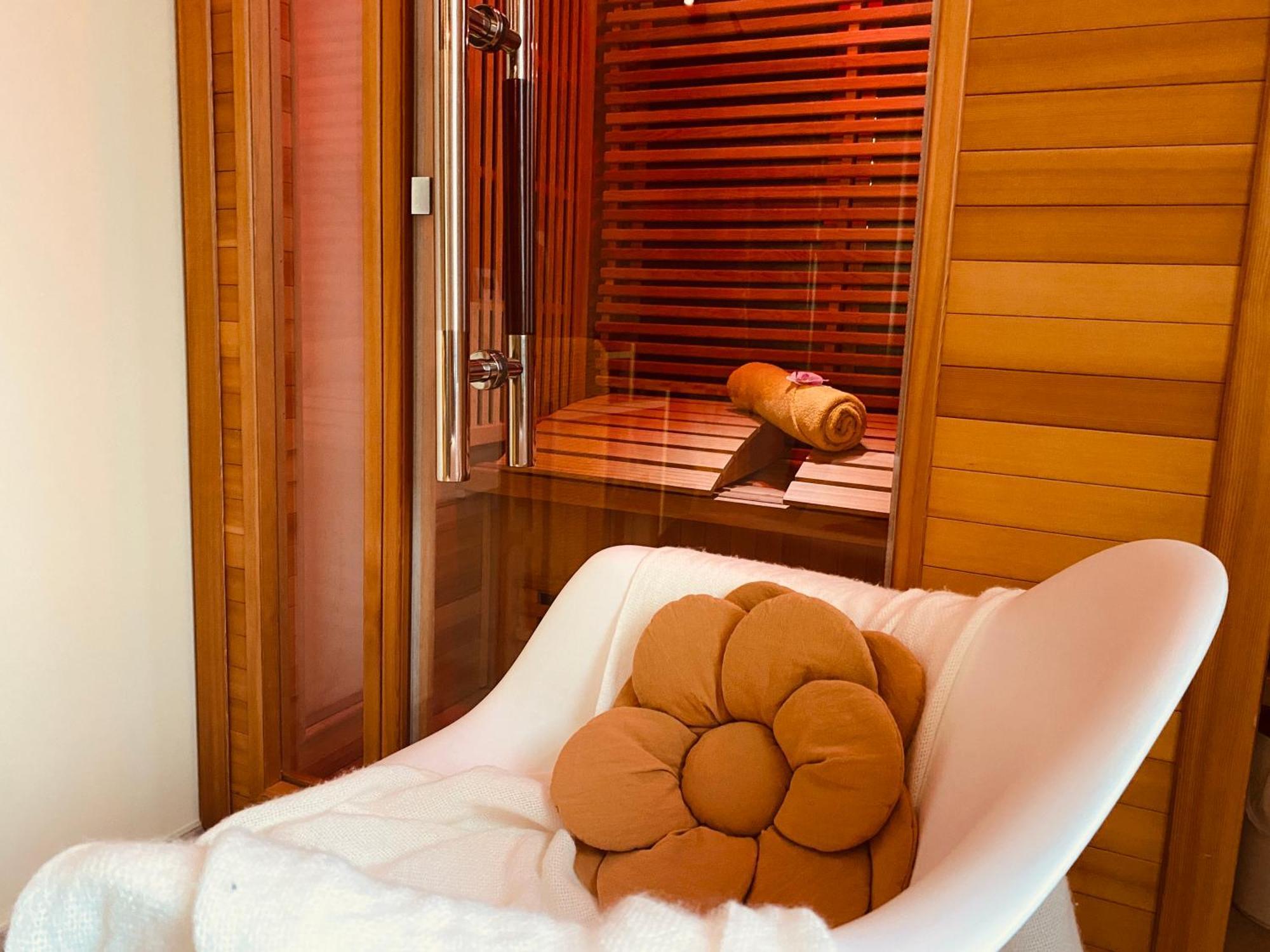 La Villa Des Roses - Suite & Spa Lys-lez-Lannoy Zewnętrze zdjęcie